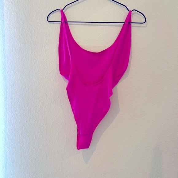 Laina Rauma pink spaghetti strap thong swimsuit Sm - Picture 2 of 14